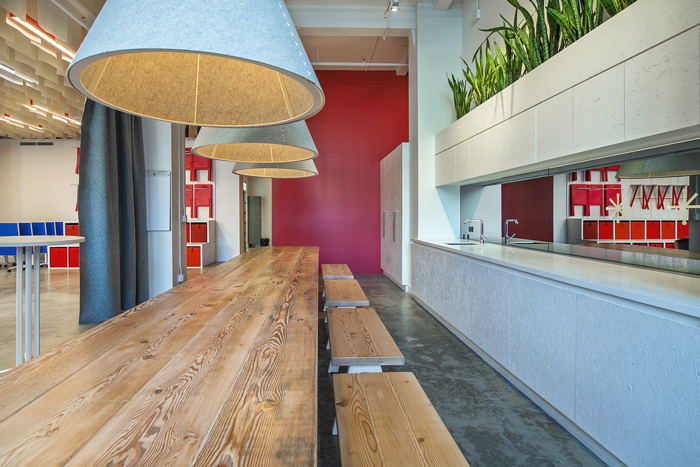 嘉定辦公室裝修小型創(chuàng)意公司裝修設(shè)計-第2張圖片-上海古都建筑設(shè)計集團(tuán)