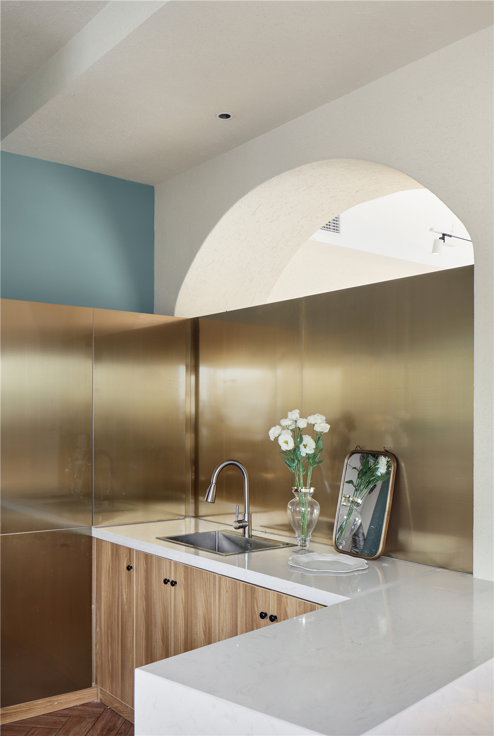 閔行區(qū)100平花店辦公室裝修設計案例-第1張圖片-上海古都建筑設計集團 閔行區(qū)100平花店辦公室裝修設計案例-第1張圖片-上海古都建筑設計集團