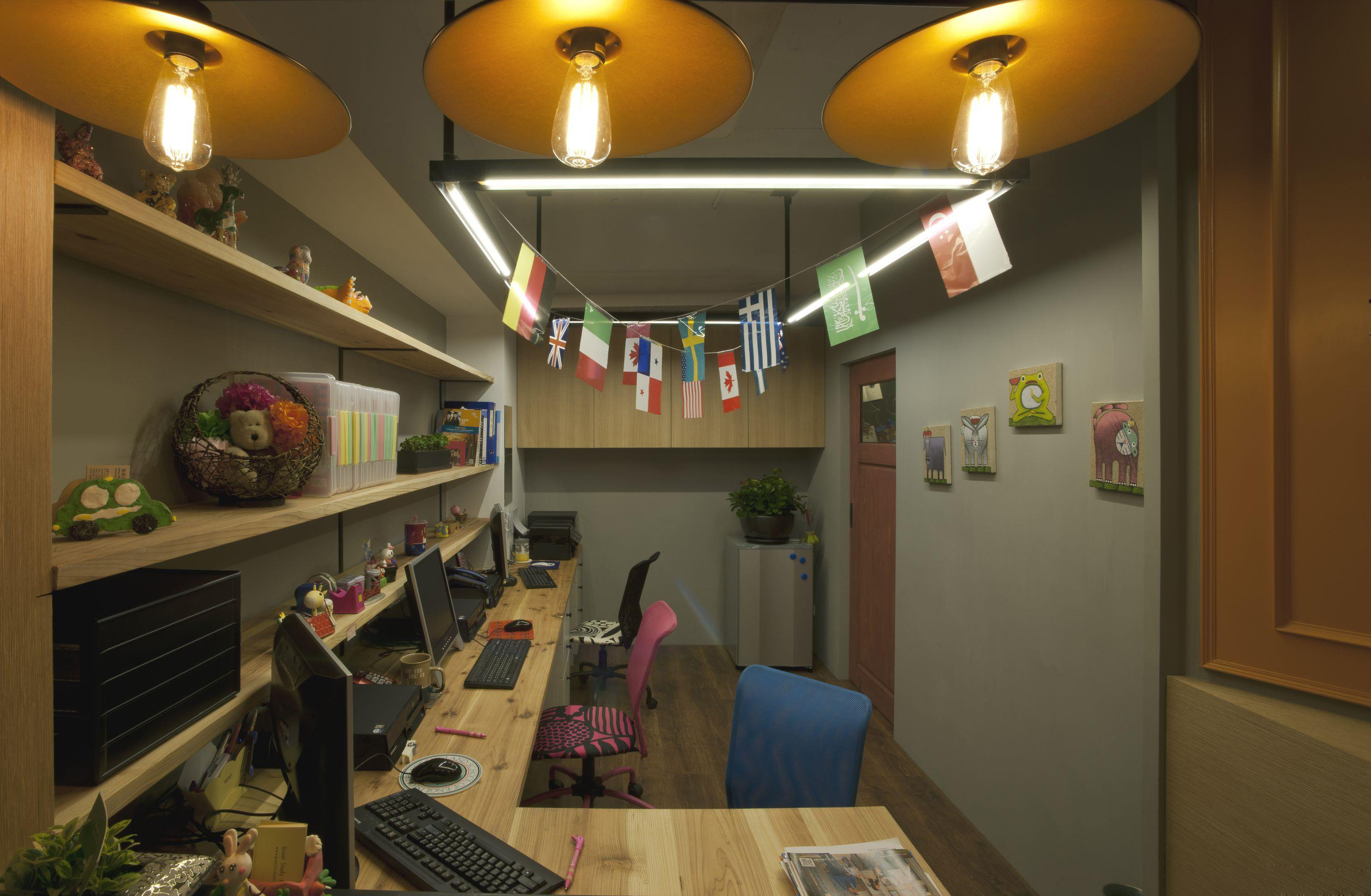 徐匯區(qū)復古圖書室裝修設計-第6張圖片-上海古都建筑設計集團 徐匯區(qū)復古圖書室裝修設計-第6張圖片-上海古都建筑設計集團