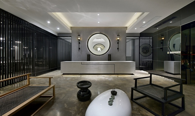 上海辦公室裝修公司前臺(tái)裝修設(shè)計(jì)-第7張圖片-上海古都建筑設(shè)計(jì)集團(tuán) 上海辦公室裝修公司前臺(tái)裝修設(shè)計(jì)-第7張圖片-上海古都建筑設(shè)計(jì)集團(tuán)