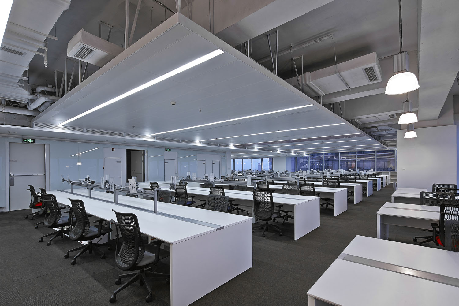 現(xiàn)代科技風辦公室裝修設計效果圖-第9張圖片-上海古都建筑設計集團 現(xiàn)代科技風辦公室裝修設計效果圖-第9張圖片-上海古都建筑設計集團