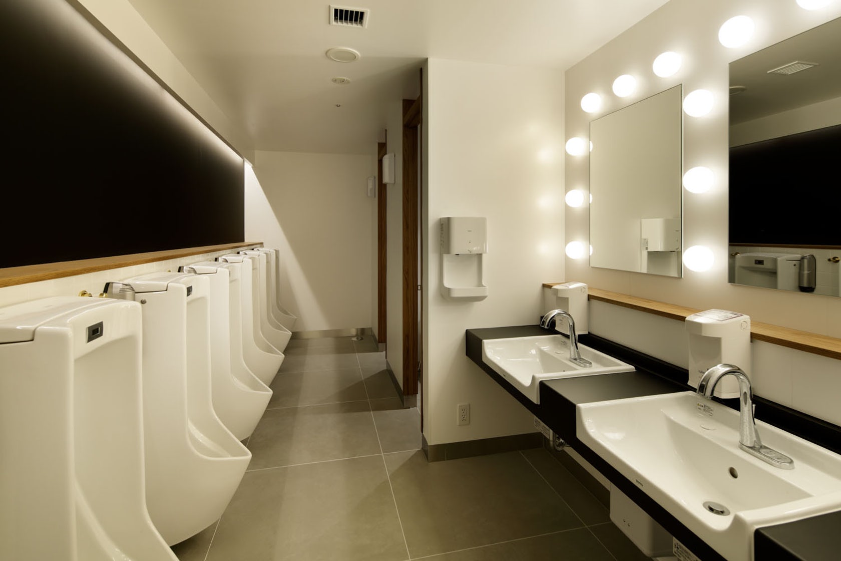 金山區(qū)復(fù)古電影院裝修設(shè)計-第3張圖片-上海古都建筑設(shè)計集團