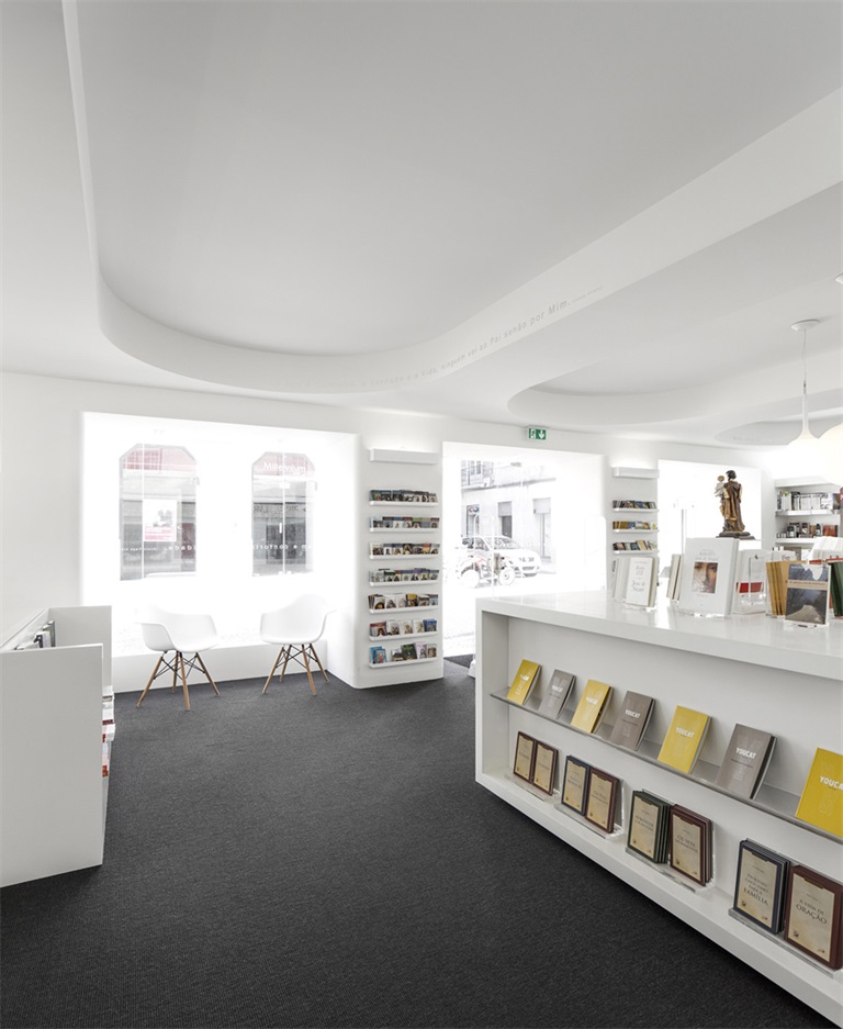 青浦區(qū)簡潔書店裝修設(shè)計-第3張圖片-上海古都建筑設(shè)計集團 青浦區(qū)簡潔書店裝修設(shè)計-第3張圖片-上海古都建筑設(shè)計集團