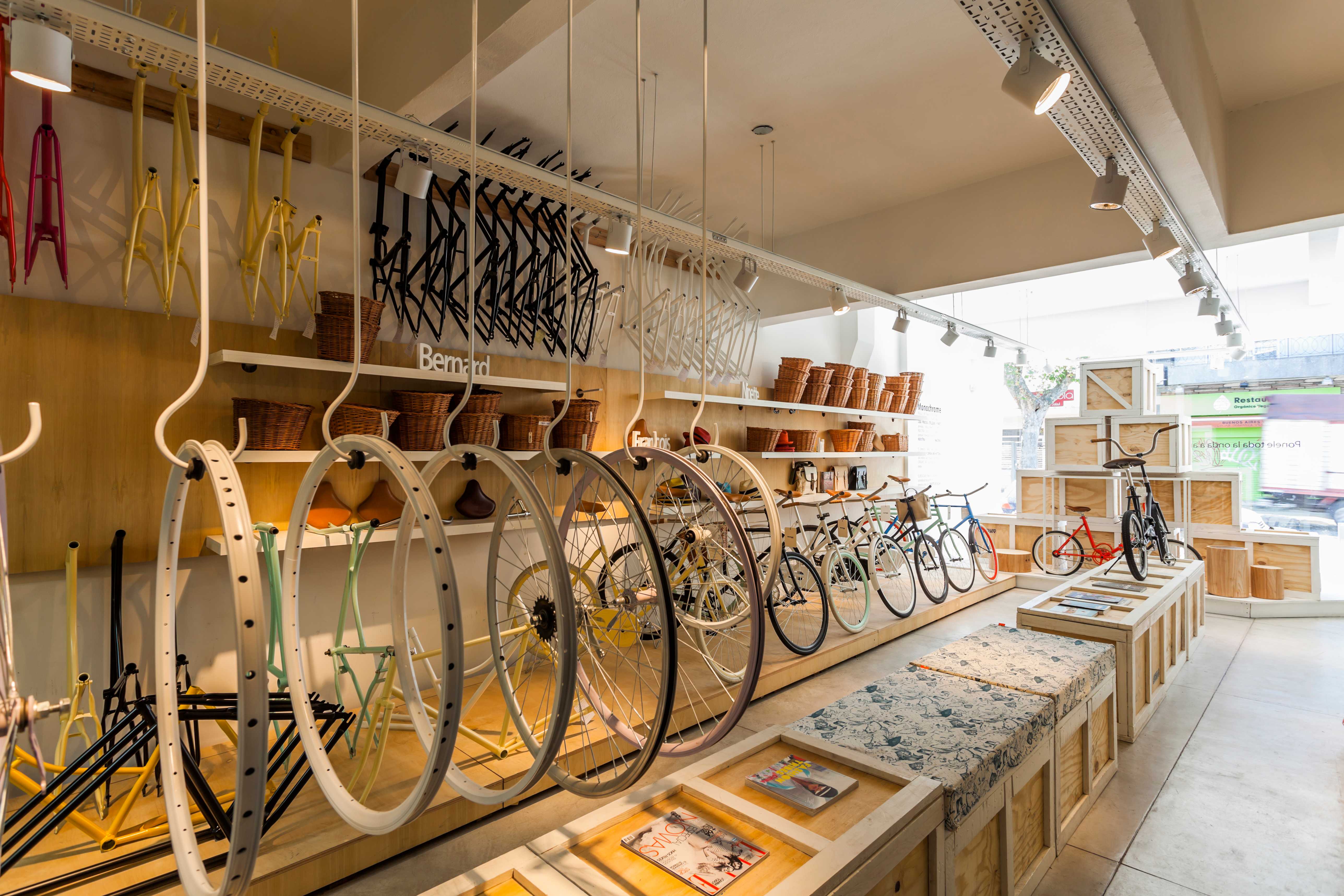 原木簡(jiǎn)約風(fēng)格自行車店裝修設(shè)計(jì)-第2張圖片-上海古都建筑設(shè)計(jì)集團(tuán) 原木簡(jiǎn)約風(fēng)格自行車店裝修設(shè)計(jì)-第2張圖片-上海古都建筑設(shè)計(jì)集團(tuán)