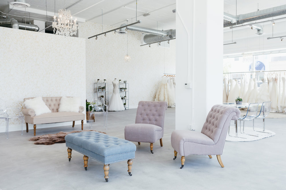 現(xiàn)代時尚婚紗店裝修設(shè)計-第2張圖片-上海古都建筑設(shè)計集團 現(xiàn)代時尚婚紗店裝修設(shè)計-第2張圖片-上海古都建筑設(shè)計集團