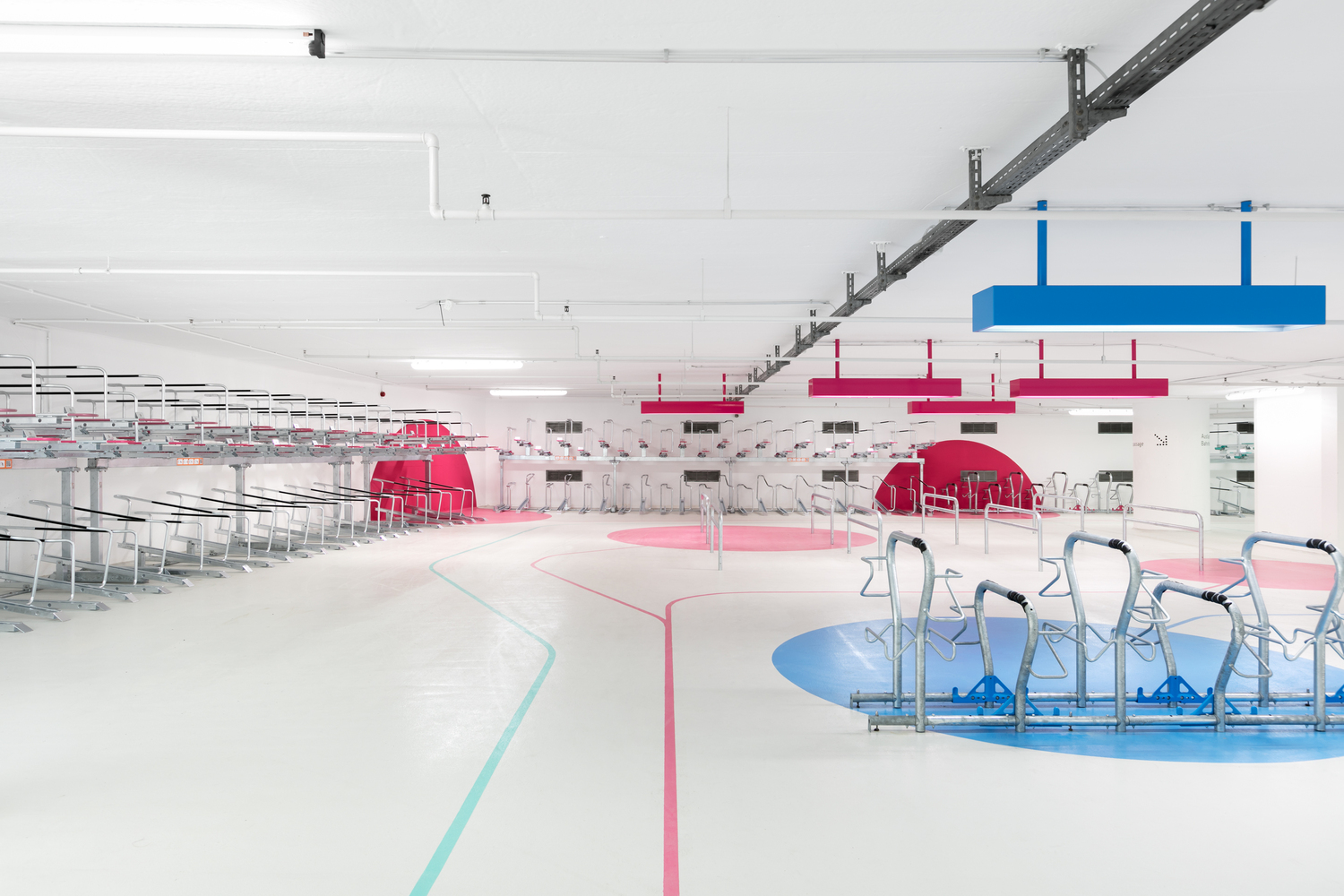 現(xiàn)代簡約自行車停車場裝修設(shè)計(jì)-第6張圖片-上海古都建筑設(shè)計(jì)集團(tuán) 現(xiàn)代簡約自行車停車場裝修設(shè)計(jì)-第6張圖片-上海古都建筑設(shè)計(jì)集團(tuán)