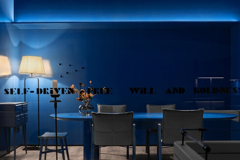 2100平創(chuàng)意風(fēng)格辦公室設(shè)計(jì)效果展示-第3張圖片-上海古都建筑設(shè)計(jì)集團(tuán) 2100平創(chuàng)意風(fēng)格辦公室設(shè)計(jì)效果展示-第3張圖片-上海古都建筑設(shè)計(jì)集團(tuán)